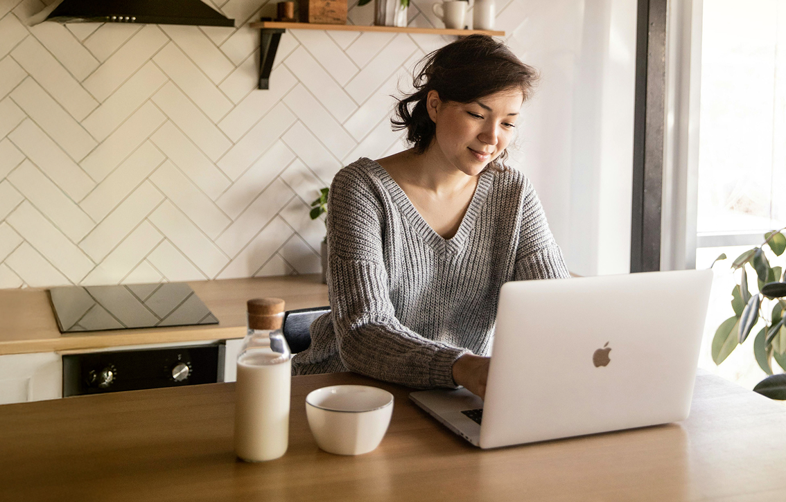 Person using Metiss platform
